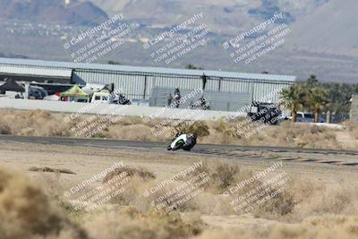 media/Dec-07-2025-CVMA (Sun) [[3e7d2de5dc]]/Race 9-Formula UL Shootout/